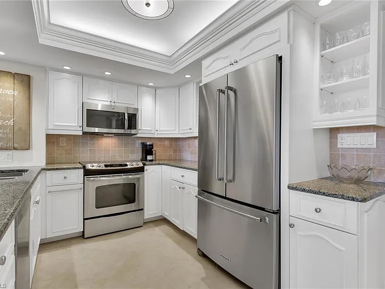 3115 Gulf Shore Blvd N #412S — Photo 8