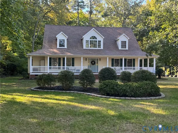 206 Tall Oaks Dr, Emporia, VA 23847
