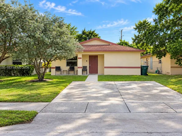 211 NE 35th St, Oakland Park, FL 33334
