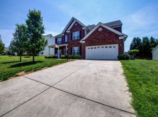 138 Sawhorse Dr, Mooresville, NC 28115