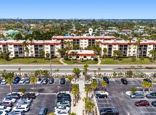 915 Beach Rd APT 318, Sarasota, FL 34242