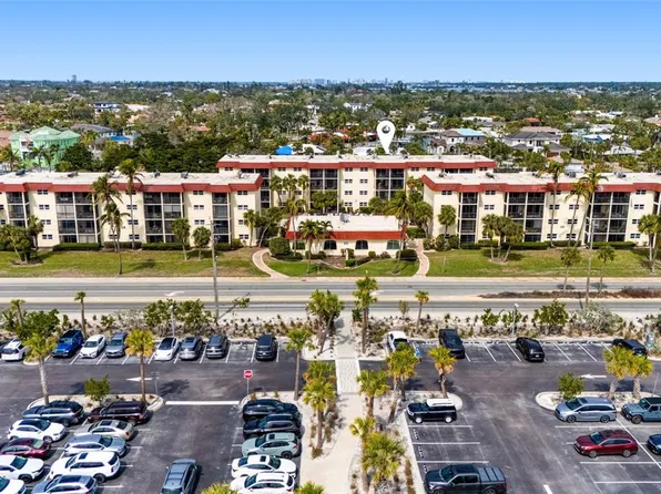 915 Beach Rd APT 318, Sarasota, FL 34242