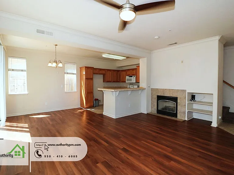 2359 Shining Star Way — Photo 9