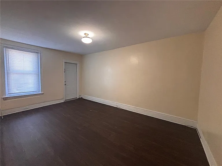 822 N 5th St — Photo 7