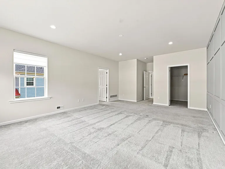 160 Shilling Ave — Photo 20