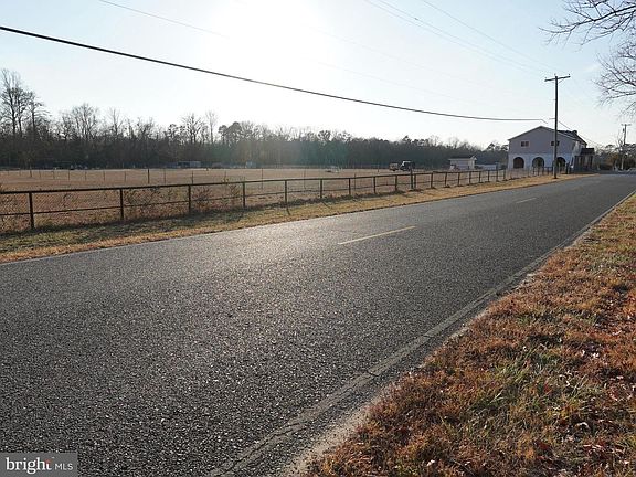 3rd image of 308 Pancoast Mill Rd