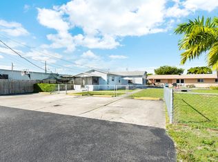 115 SE 2nd St #1-2, Hallandale, FL 33009
