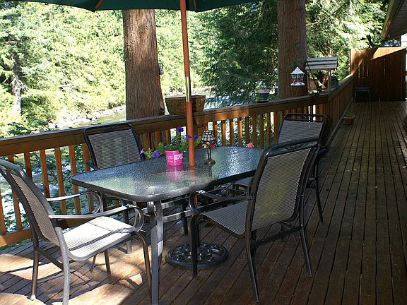 70+Foot Deck