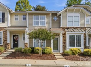 963 Copperstone Ln, Fort Mill, SC 29708