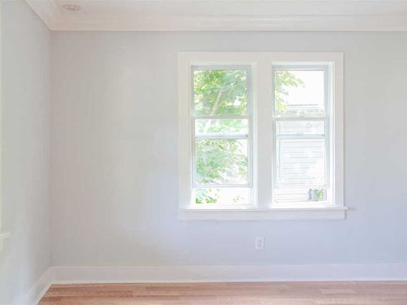 3rd image of 146A E Park Ave