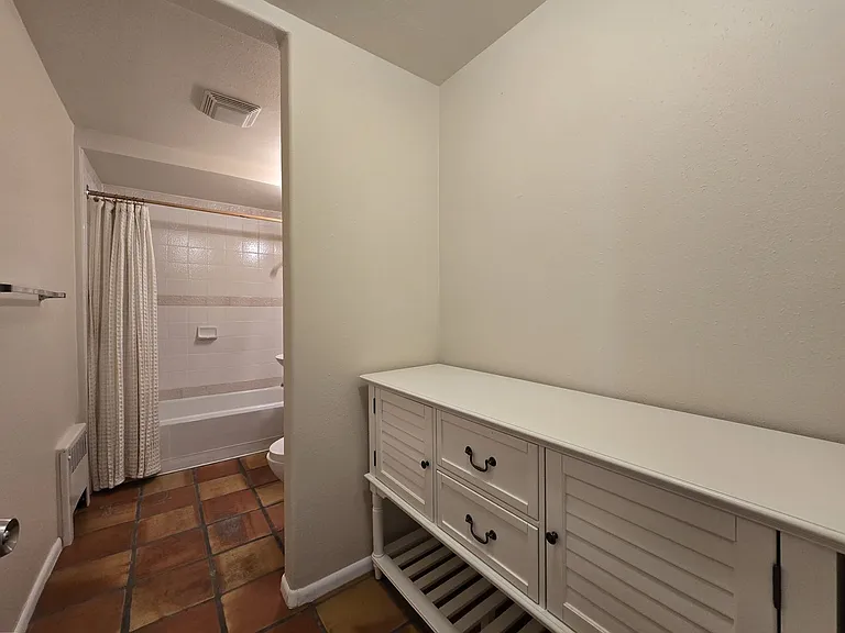 4557 Trinity Dr — Photo 30