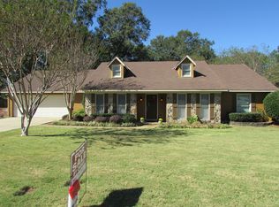 12 Conisburgh Ct, Columbus, GA 31907