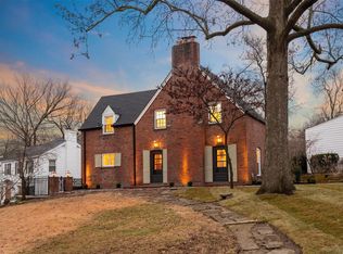 35 Willow Hill Rd, Saint Louis, MO 63124