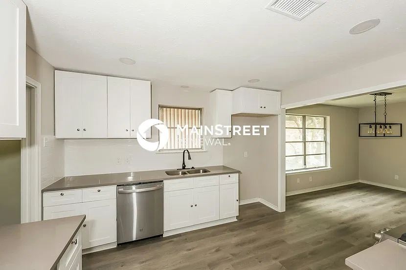 11615 Cimarec St — Photo 4