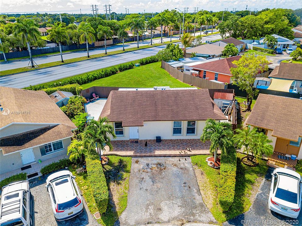 1st image of 4421 SW 137th Ct