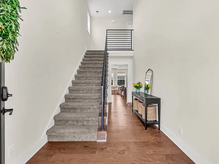 904 Frog Gip Pond Ct — Photo 3