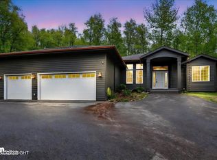 1110 E Esty Cir, Palmer, AK 99645
