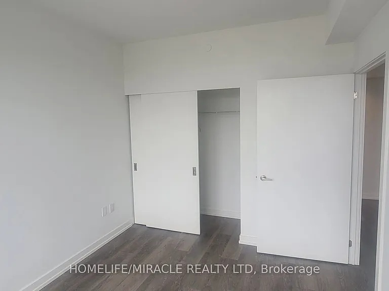 5 Wellington St S #1108 — Photo 11