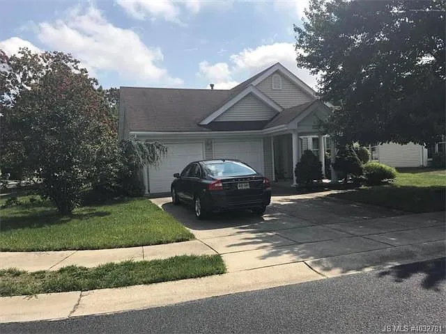 811 Southend Ct photo 1