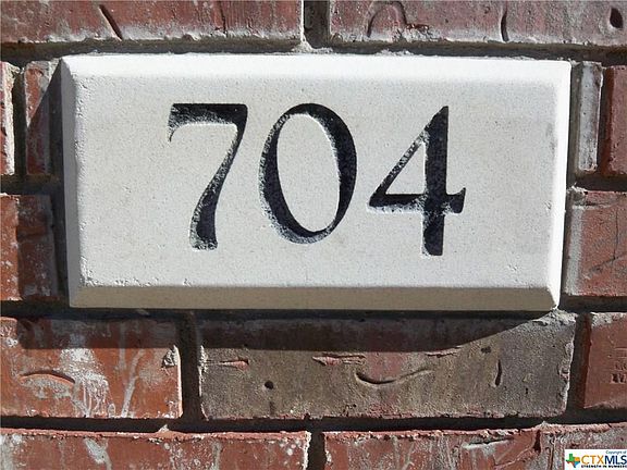 3rd image of 704 Tundra Dr