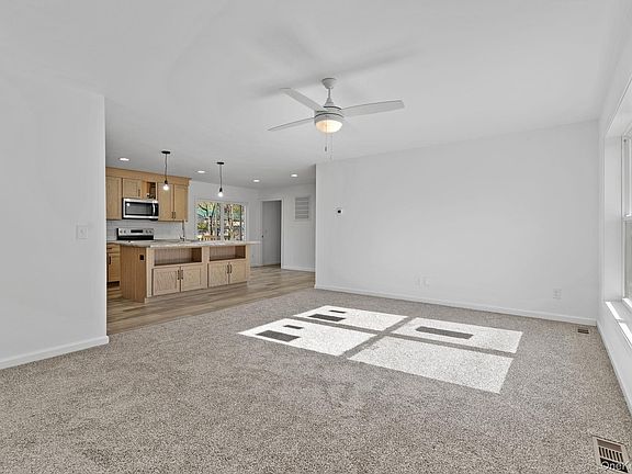 4th image of 165 Park Avenue