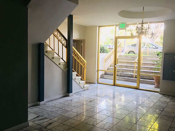 3rd image of 1032 2nd St APT 202