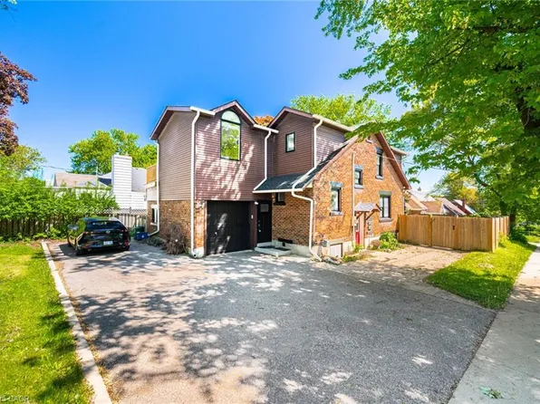 64 Sheldon Ave N, Kitchener, ON N2H 3M4