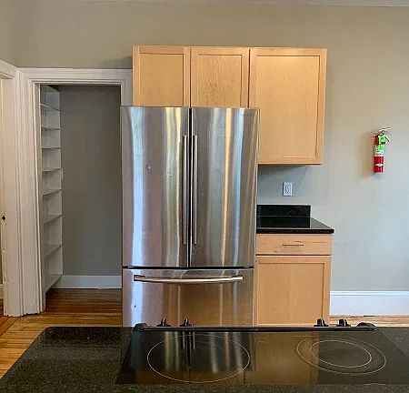 5th image of 124 Brackett St APT 2