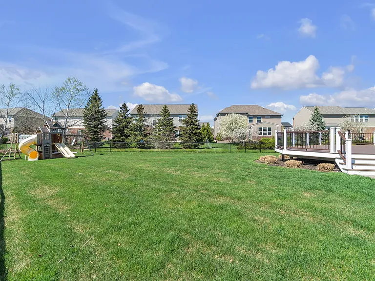 15745 Diamante Dr — Photo 51