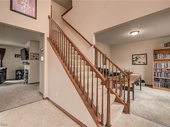 3rd image of 4881 Deer Run Dr