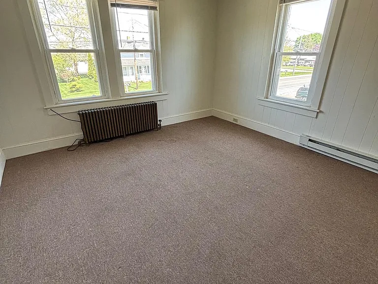 976 W Main St #2 — Photo 5
