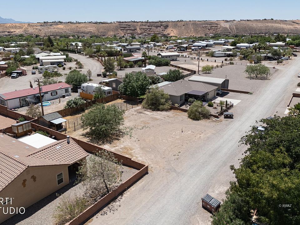 1st image of E Grand Canyon Rd