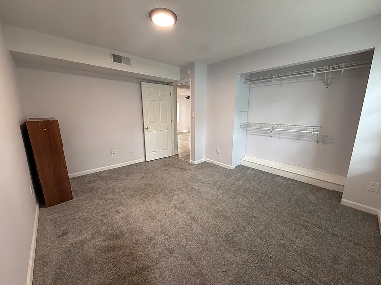 120 N Pinewood Dr #1 — Photo 13