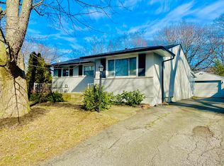 5296 Roche Pl, Columbus, OH 43229