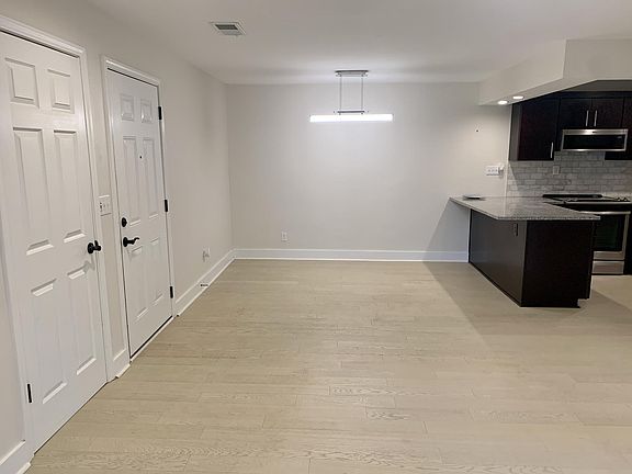 4th image of 6302 Wisteria View Ln