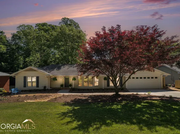 4555 Runnemede Rd NW, Atlanta, GA 30327