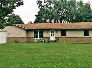 8967 Luann Dr N, Demotte, IN 46310
