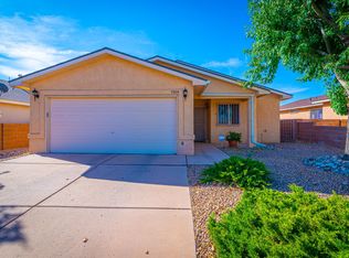 7004 Dona Adelina Ave SW, Albuquerque, NM 87121