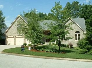 9057 N Admirals Bay Dr, Indianapolis, IN