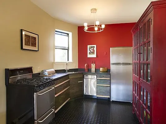 Sold by Stribling | media 38