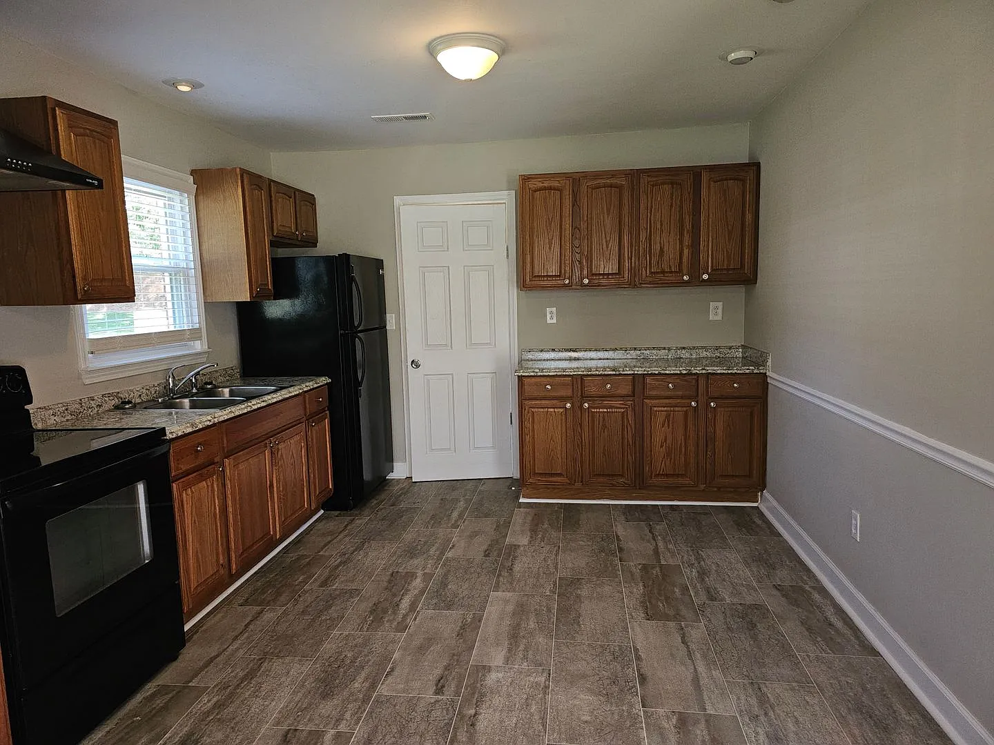 New to Rental Market- Brick Ranch Home with 3 Bedrooms! — Photo 4