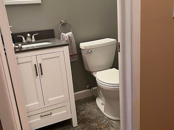 5th image of 24337 Bashian Dr