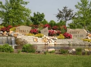 1504 Wyndemere Point Dr, Champaign, IL 61822