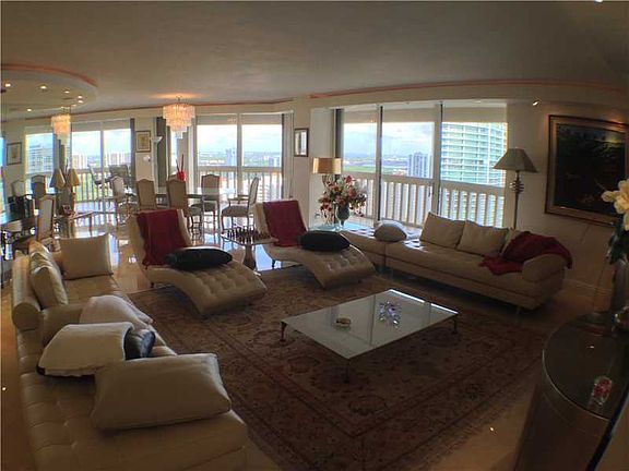 2nd image of 19707 Turnberry Way Ph B