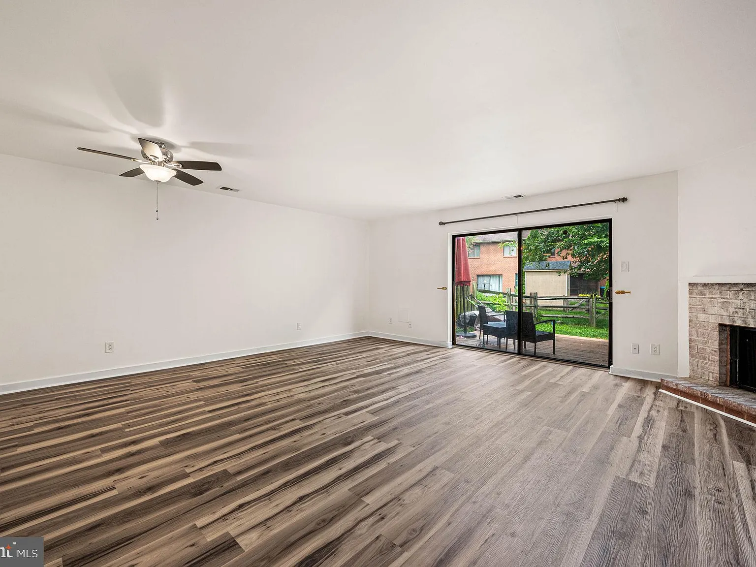 2 bed, 2.5 bath, 1584 sqft, $2,395 — Photo 4