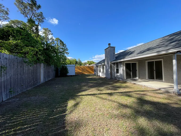140 Treasure Palm Dr — Photo 29