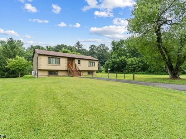 9 Old Rudetown Rd, Vernon Twp., NJ 07462