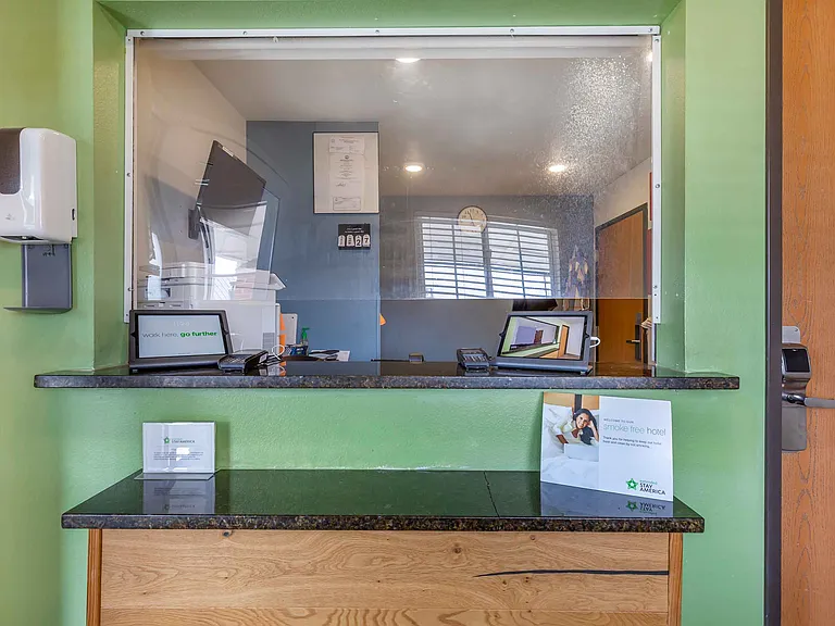Lobby and Guest Check-in