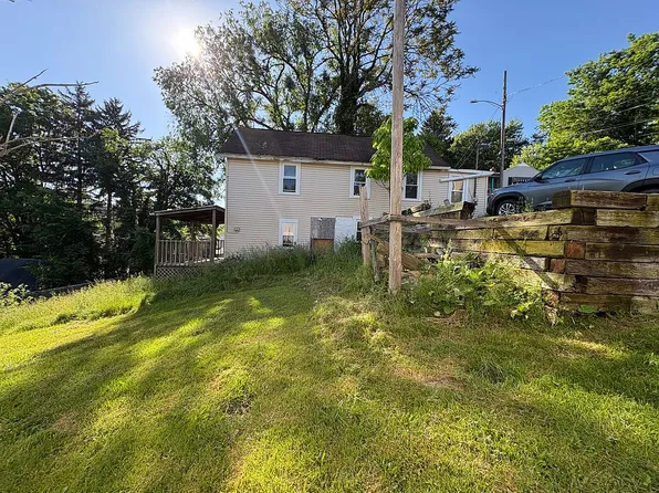 2 Bell Ave, Washington, PA 15301