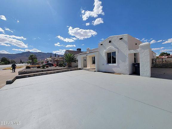 2nd image of 3711 Fort Blvd